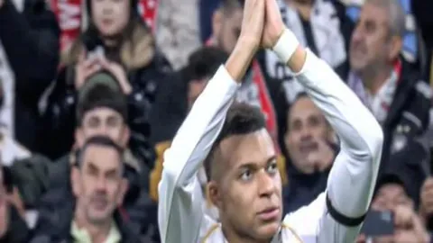 巴萨有意转让法蒂，成交后将寻觅新边锋球员